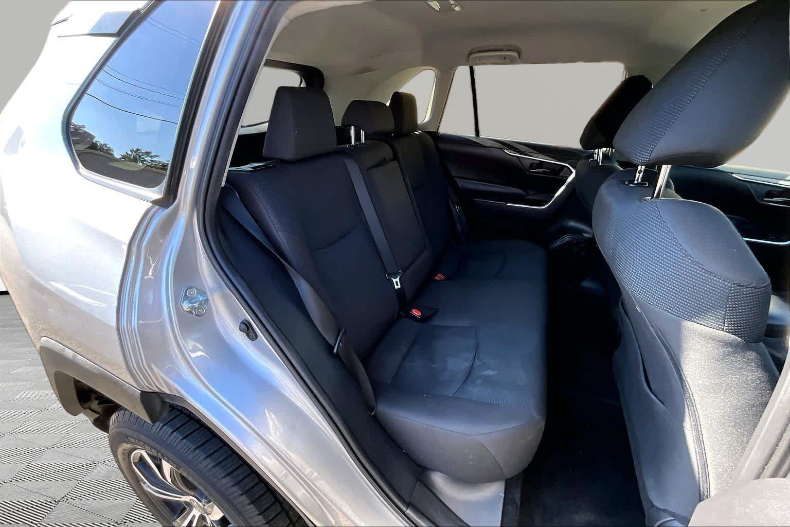 Used 2020 Silver Sky Metallic Toyota LE image 20