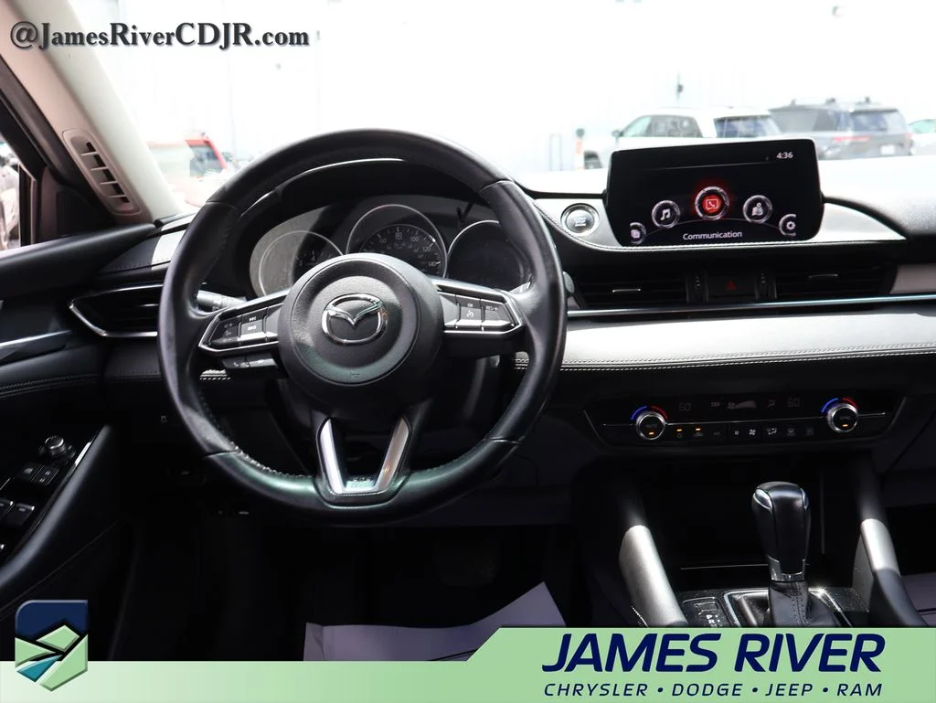 Used 2018 Red Mazda Sport image 18