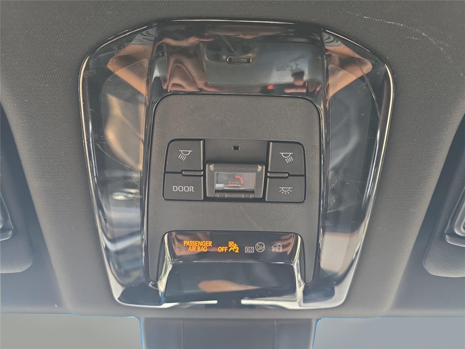 Used 2021 Titanium Glow Toyota Limited image 18