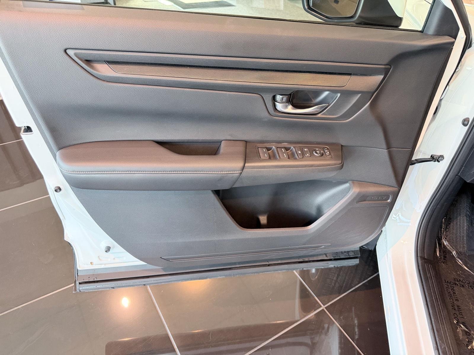 Used 2026  Honda EX image 33