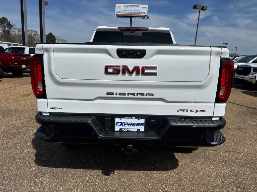 2026 GMC Sierra 1500 AT4X - Photo 15