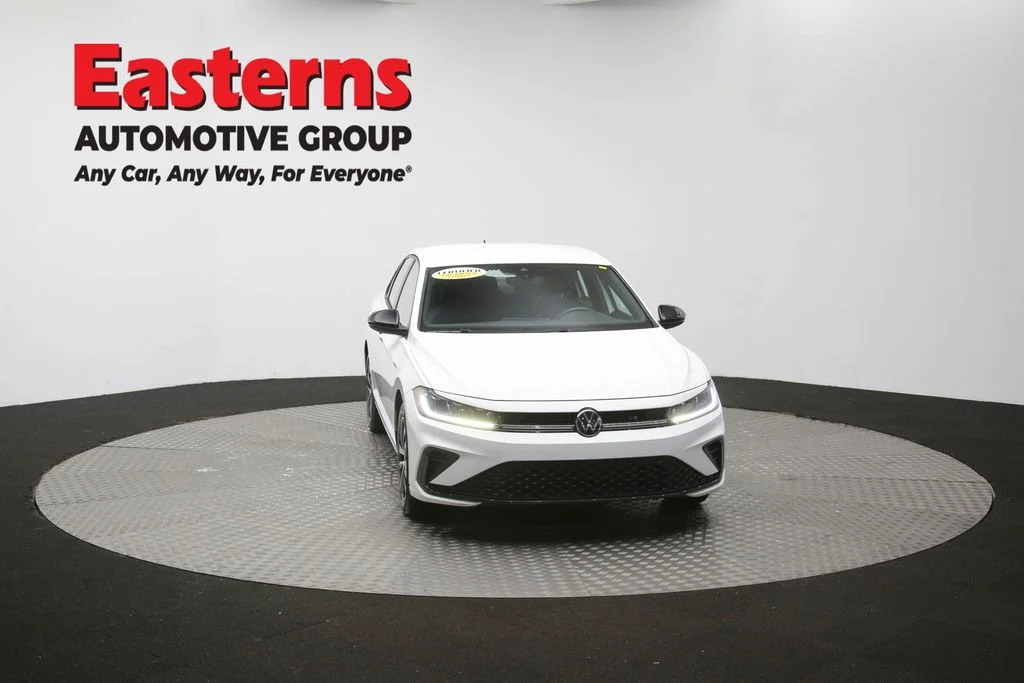 Used 2025 White Volkswagen 1.5T Sport image 50