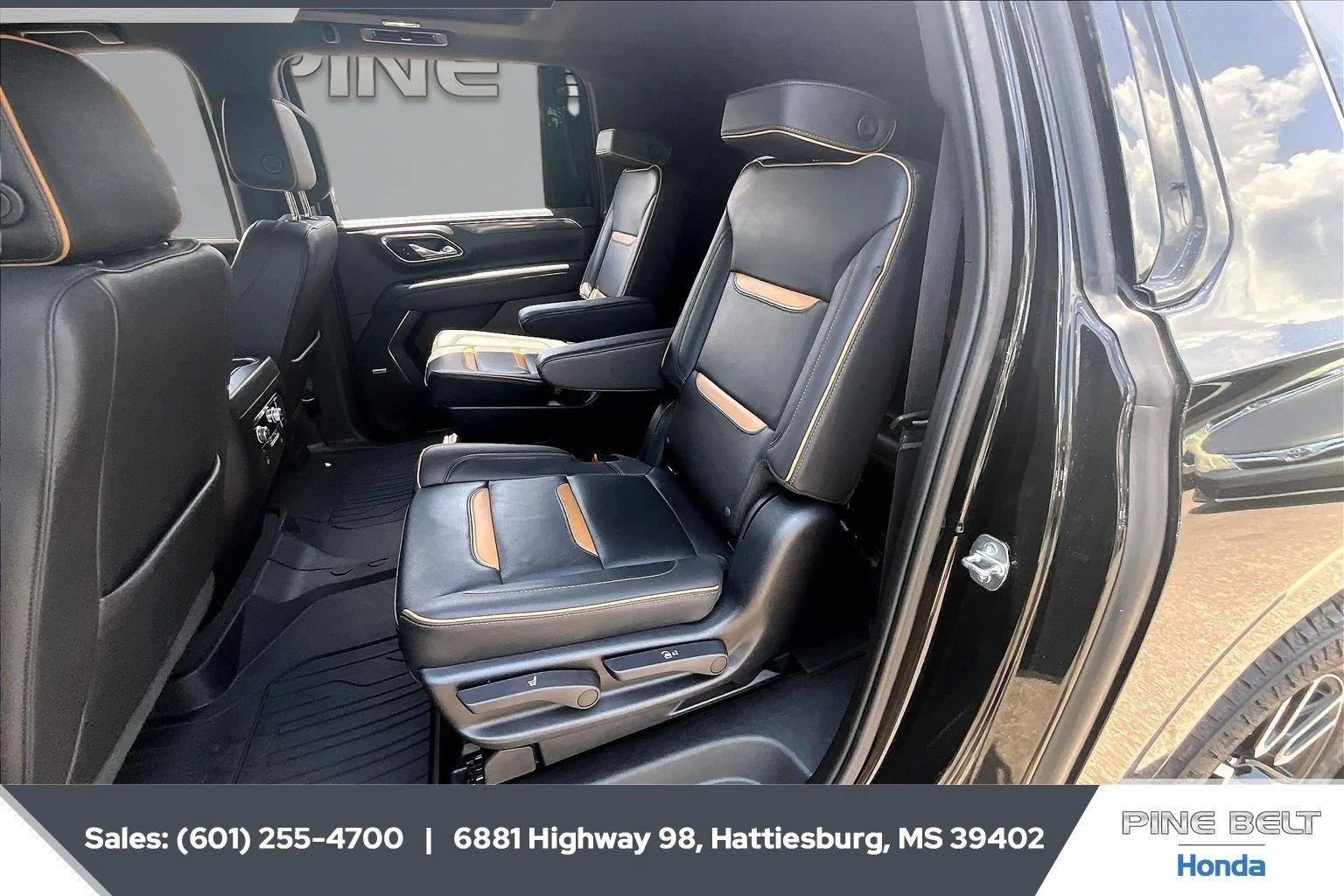 Used 2023 Onyx Black GMC AT4 image 19