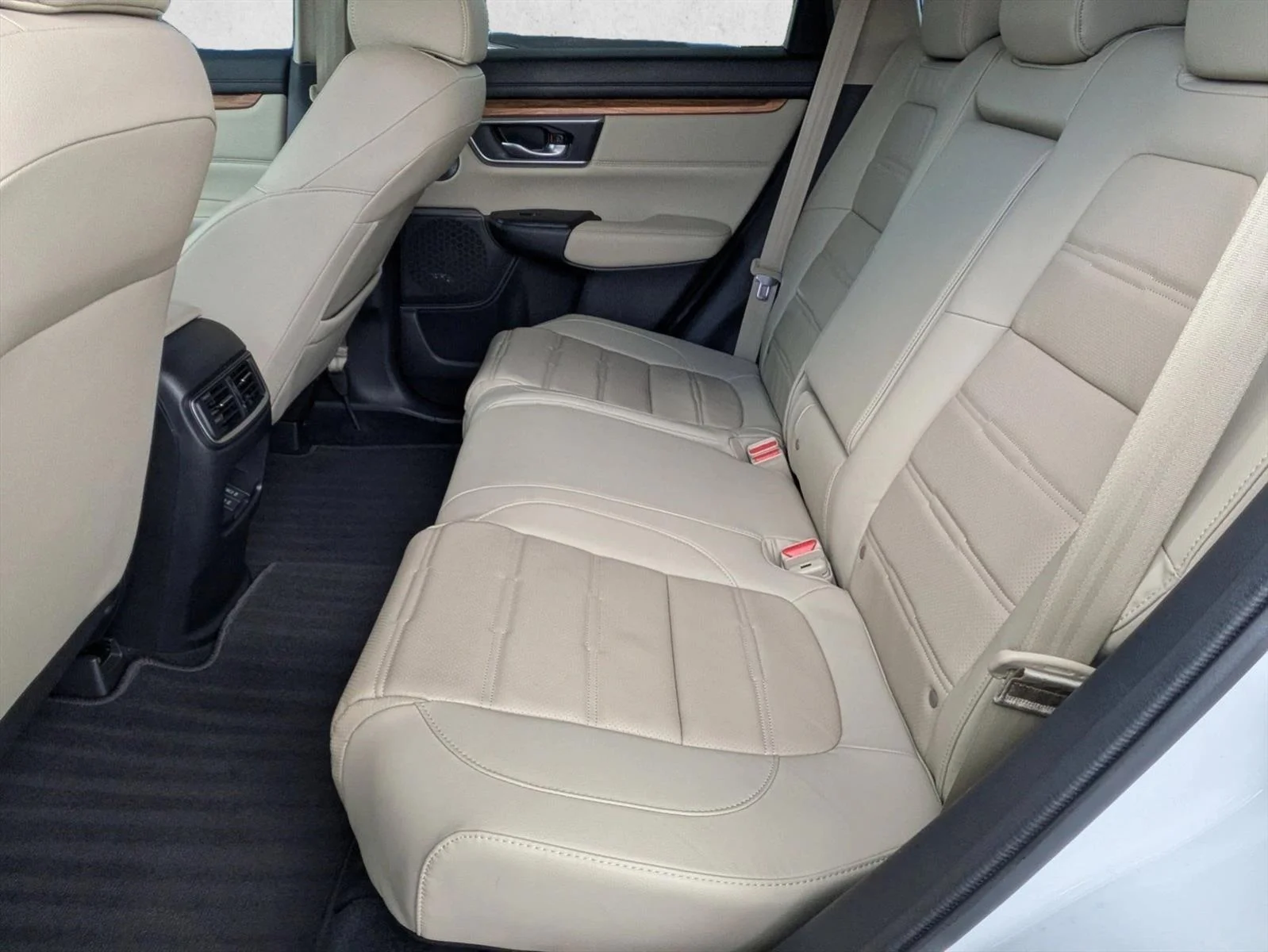 Used 2019 Platinum White Pearl Honda Touring image 20