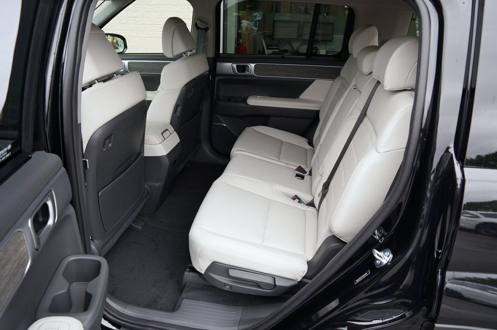 New 2026 Phantom Black Hyundai Limited image 58