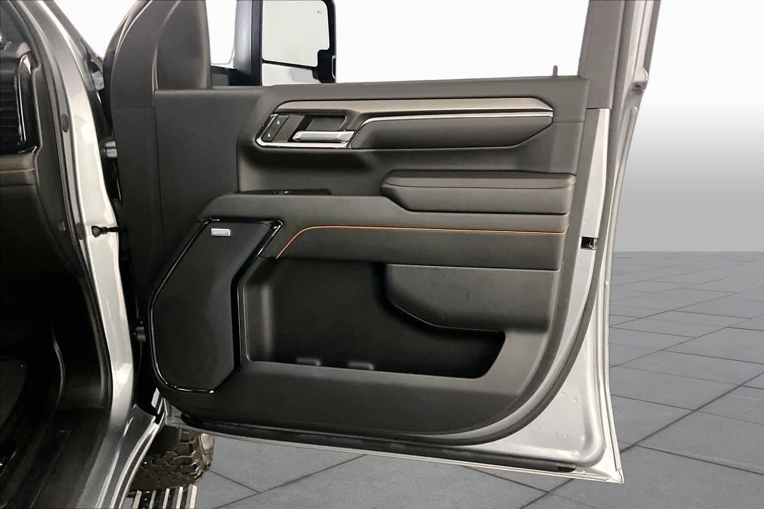 Used 2024 Sterling Metallic GMC AT4 image 22
