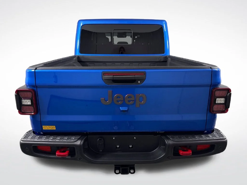 Used 2025 Blue Jeep Rubicon image 4