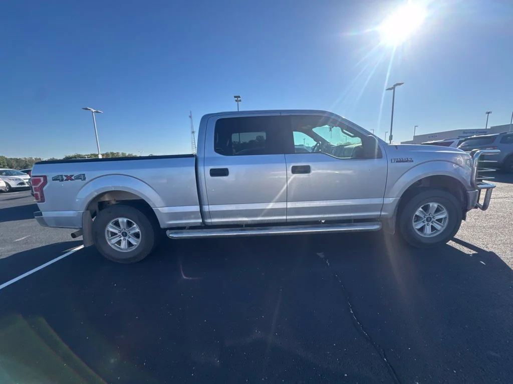 Used 2018  Ford XLT image 18
