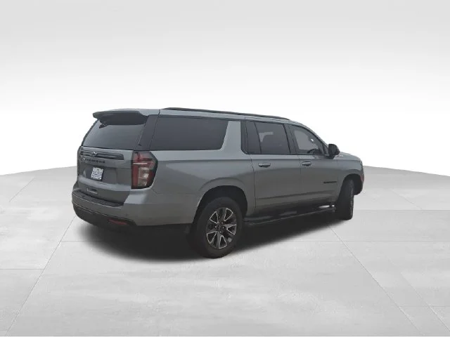 Used 2023 Gray Chevrolet Z71 image 11