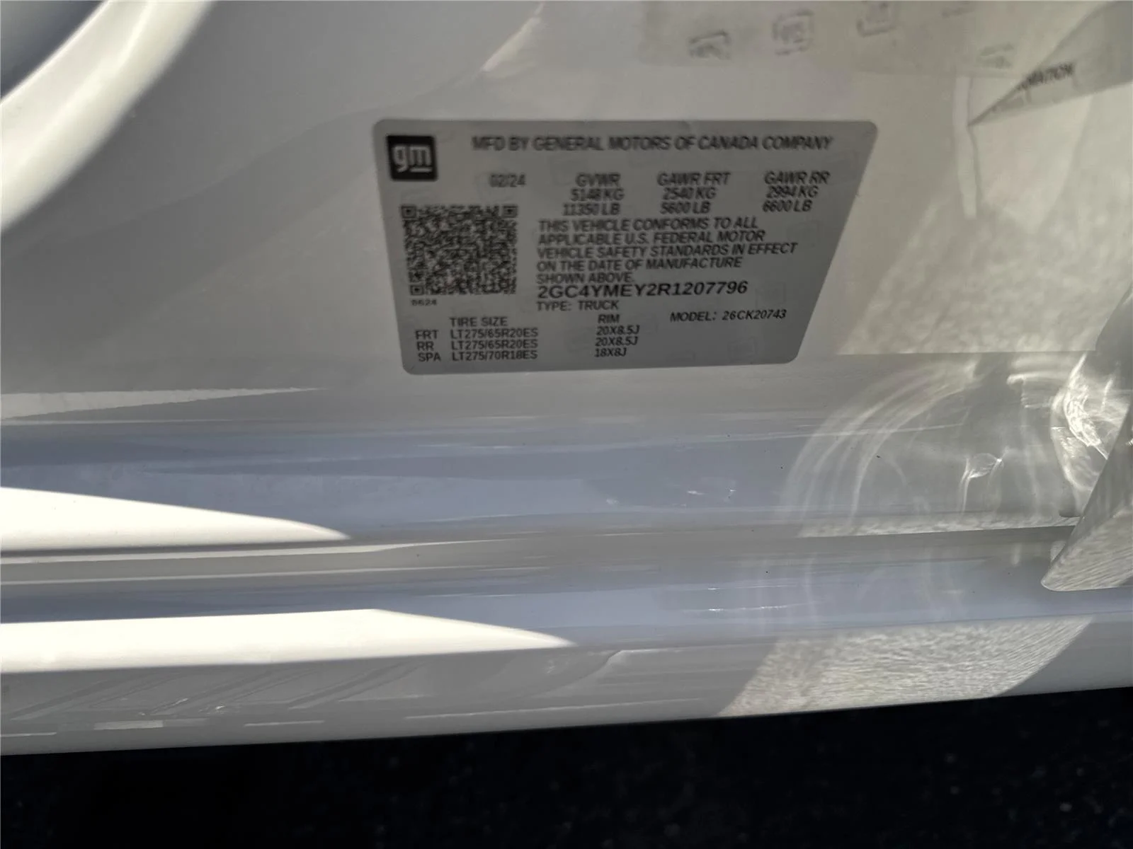 Used 2024 Summit White Chevrolet Custom image 39