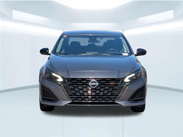 Used 2024 Gray Nissan 2.5 SR image 10
