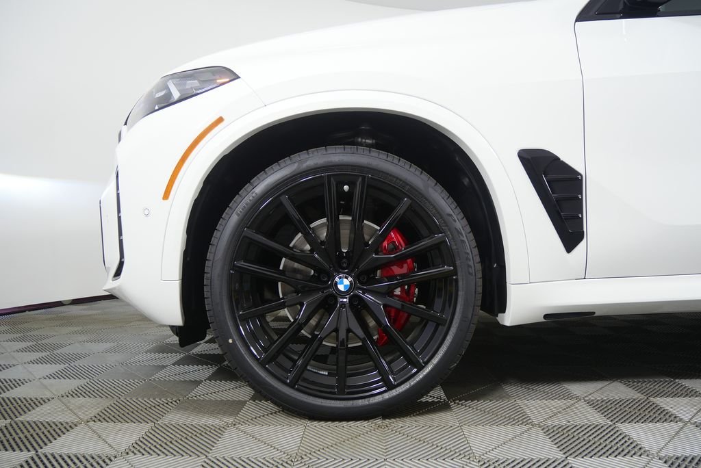 Used 2026 Alpine White BMW xDrive40i image 7