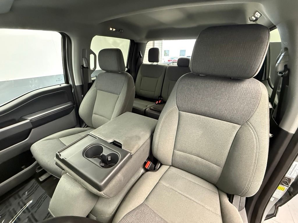 Used 2025 Silver Ford XLT image 61