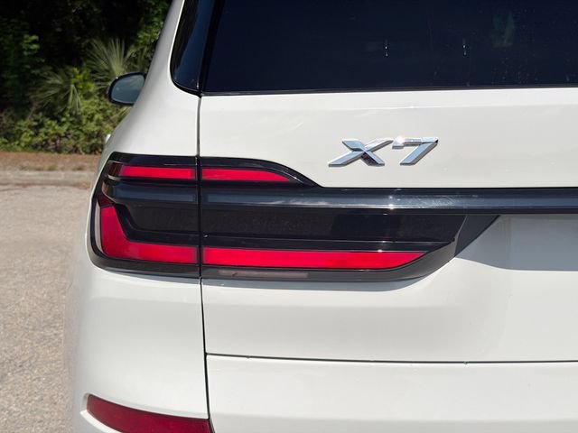 Used 2024 Alpine White BMW xDrive40i image 10