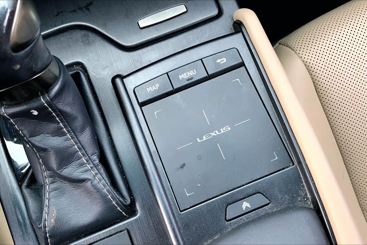Used 2019 Sunlit Green Lexus  image 33