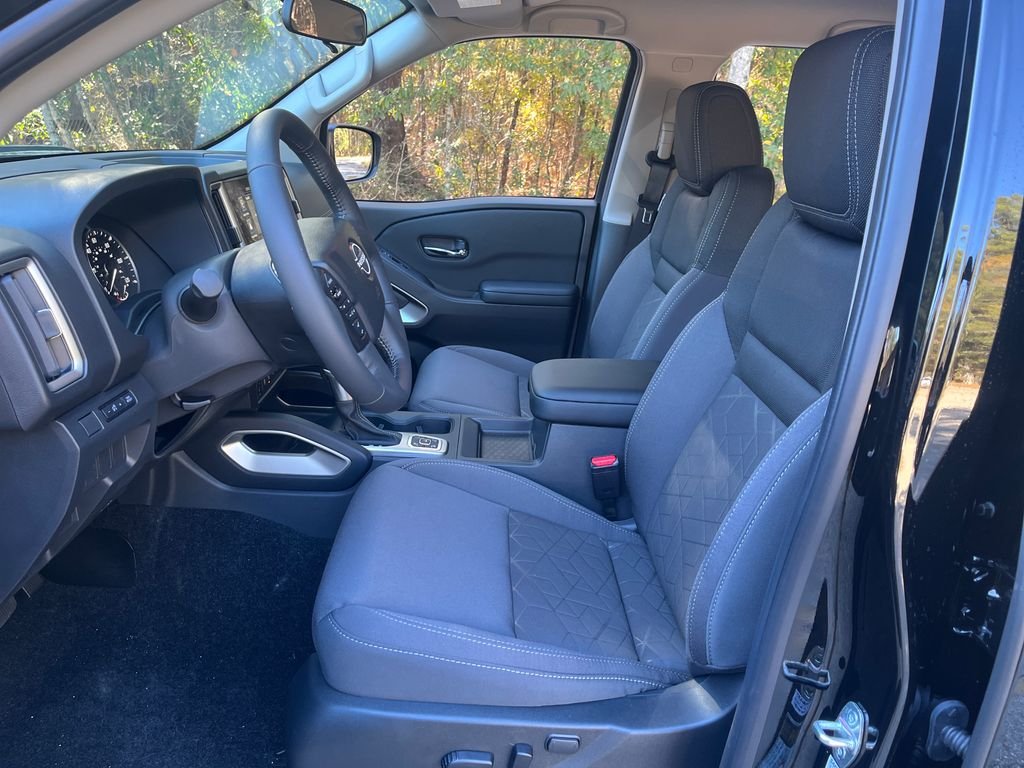2026 Nissan Frontier SV - Photo 10