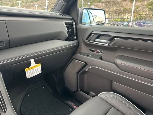 2026 GMC Sierra 1500 AT4X - Photo 7