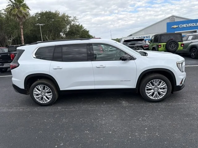 New 2026 Glacier White Tricoat GMC Elevation image 3