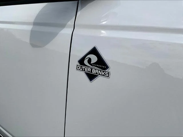 New 2025 Oxford White Ford Outer Banks® image 40