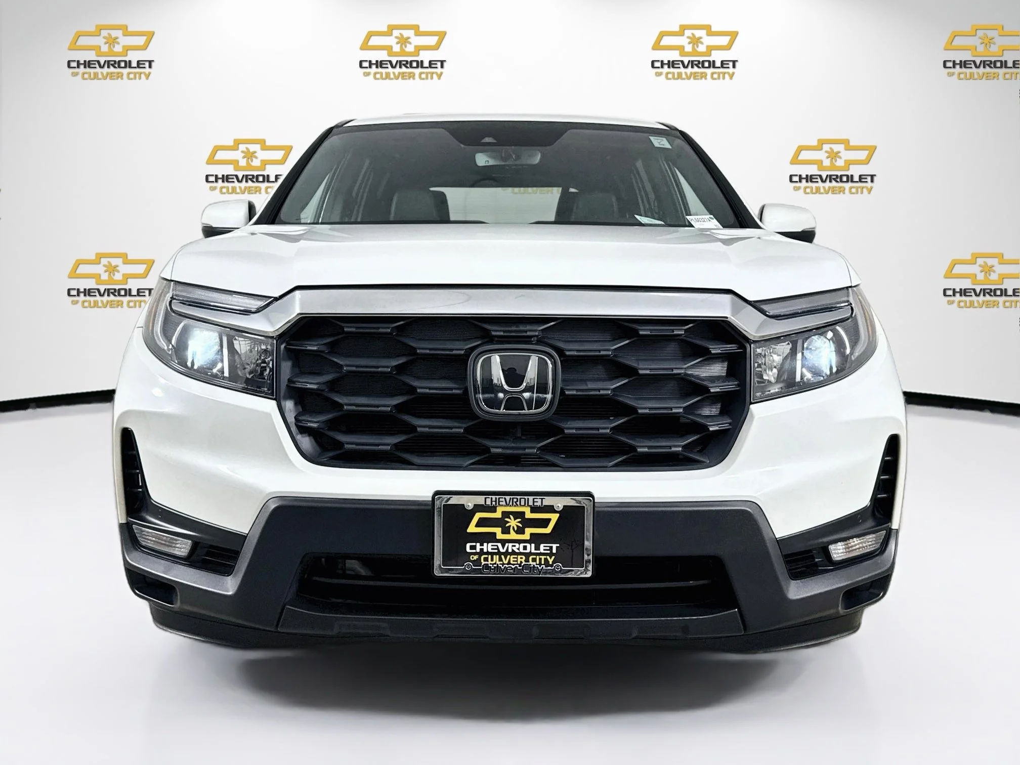 Used 2022  Honda EX-L image 2