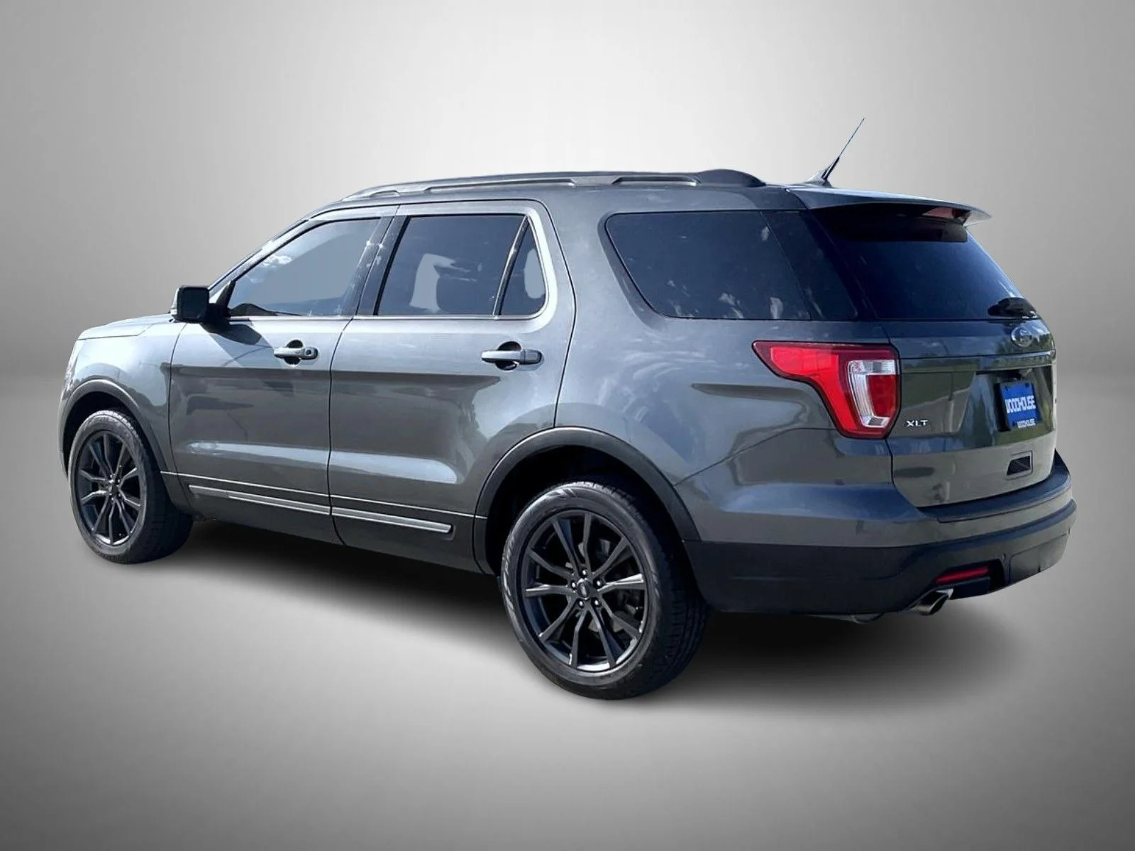 Used 2018 Gray Ford XLT image 7