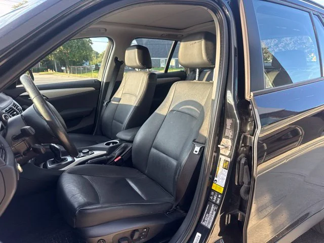 Used 2015 Black BMW xDrive28i image 10
