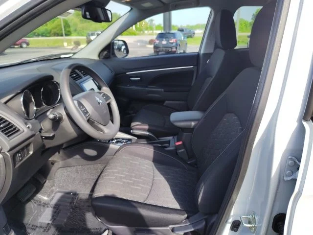 2025 Mitsubishi Outlander Sport ES - Photo 12