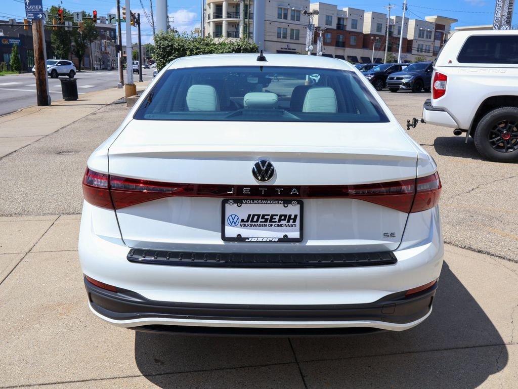 New 2026 White Volkswagen 1.5T SE image 4