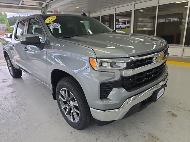 Used 2023 Gray Chevrolet LT image 7