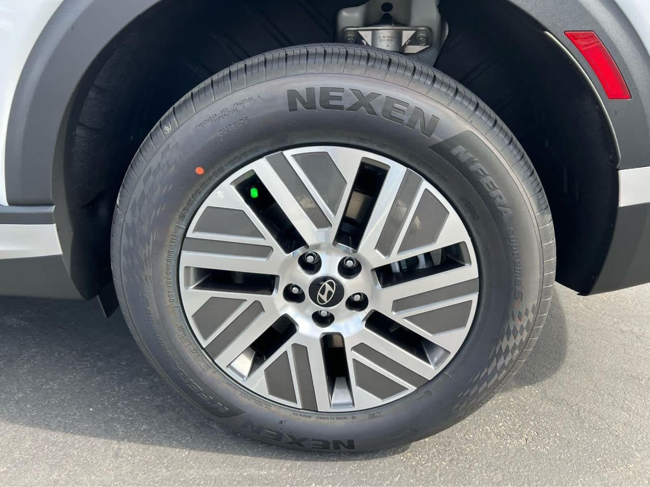 New 2026 Creamy White Pearl Hyundai SEL 8P image 14