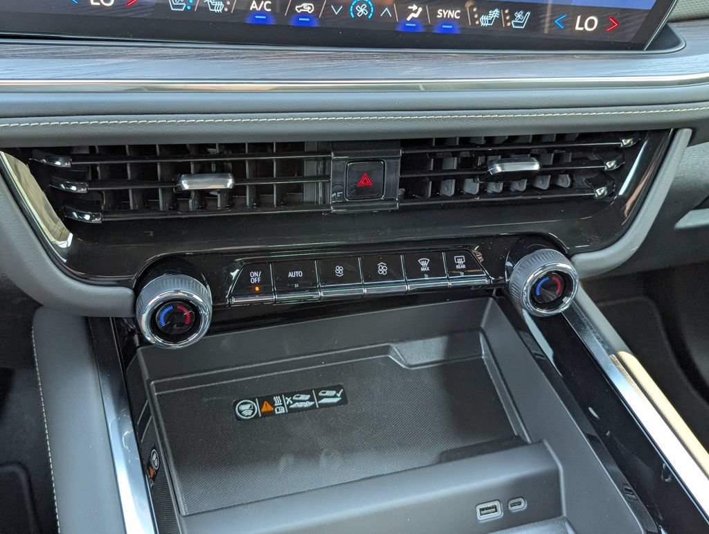 2026 Chevrolet Tahoe Premier - Photo 24