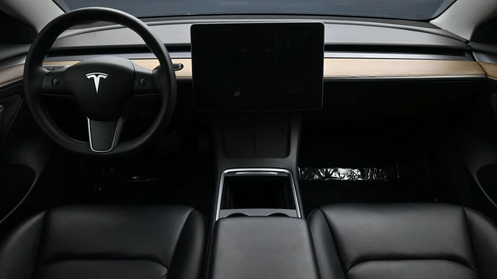 Used 2021 Gray Tesla Standard Range Plus image 4