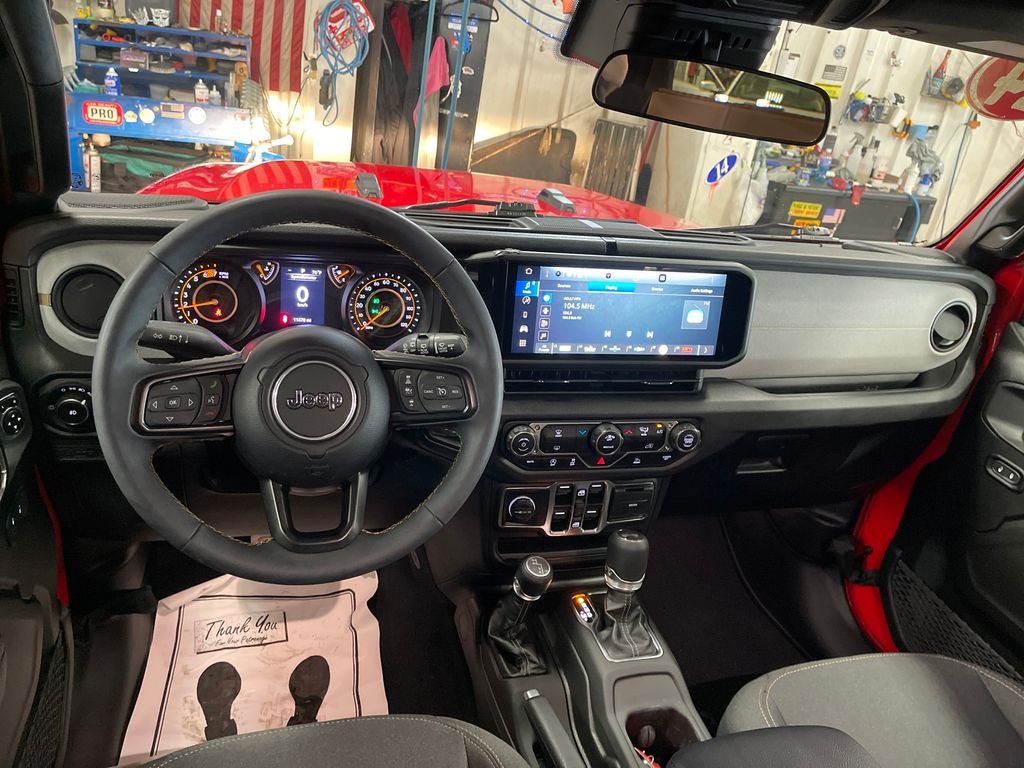 Used 2024 Red Jeep Sport S image 18