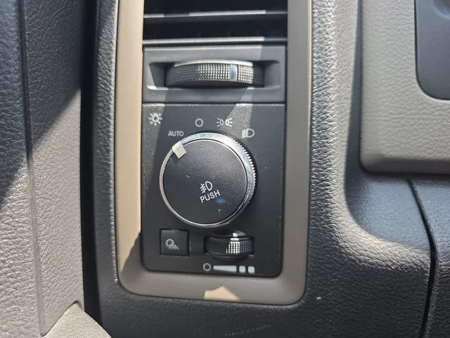 Used 2012 Gray Ram Express image 24