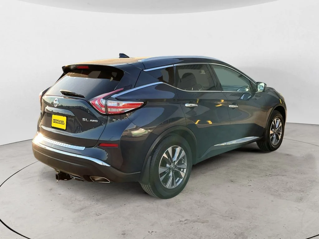 Used 2018 Blue Nissan SL image 8
