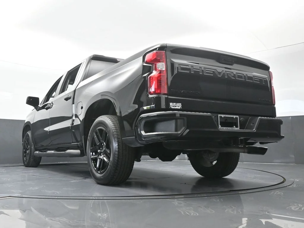 Used 2025 Black Chevrolet Custom image 60