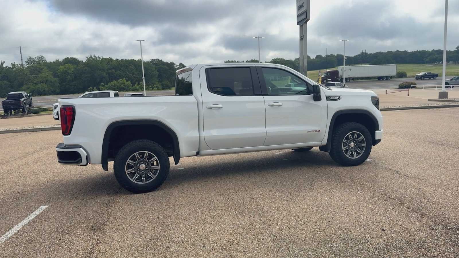Used 2025 Summit White GMC AT4 image 9