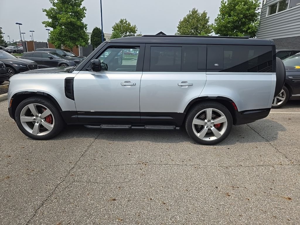Used 2024 Hakuba Silver Metallic Land Rover X image 8