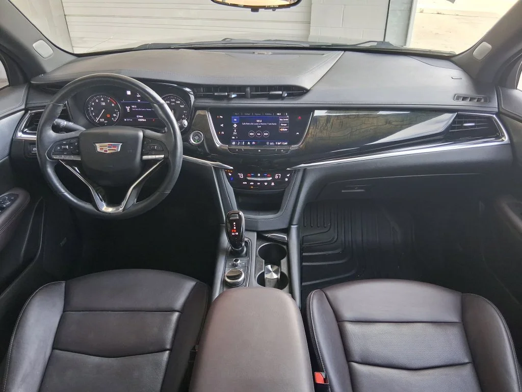 Used 2020 MANHATTAN NOIR METALLIC Cadillac FWD Premium Luxury image 9