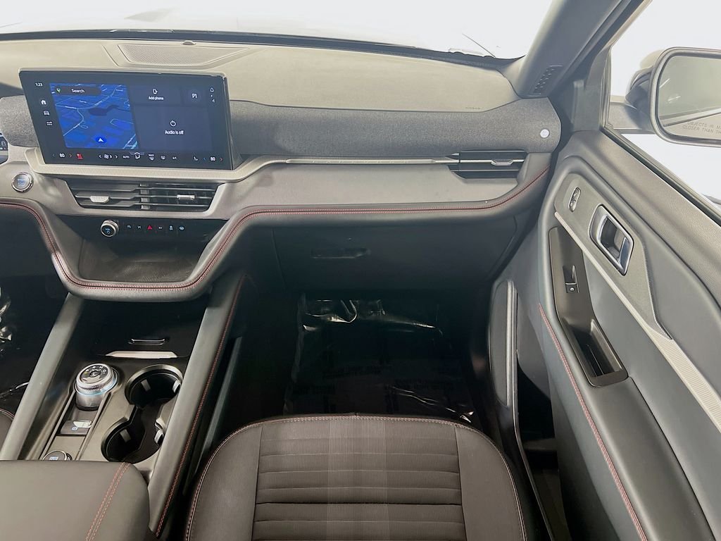 Used 2025 Carbonized Gray Metallic Ford ST-Line image 23