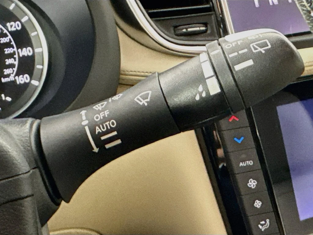 Used 2019 Black INFINITI ESSENTIAL image 14