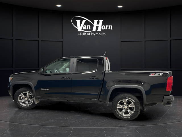 Used 2015 Black Chevrolet Z71 image 4