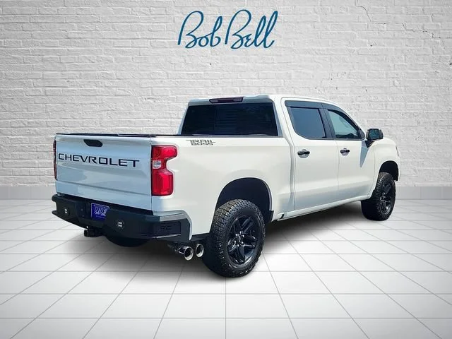 Certified Used 2020 SUMMIT WHITE Chevrolet LT Trail Boss image 6