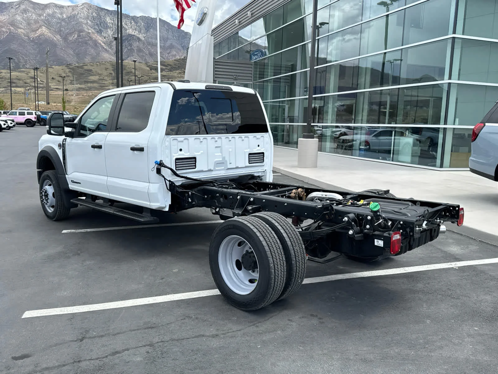 New 2026 Oxford White Ford F-550® XL image 9