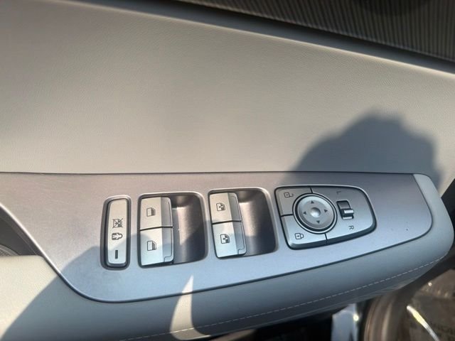 Certified Used 2024 Black Hyundai SEL image 13