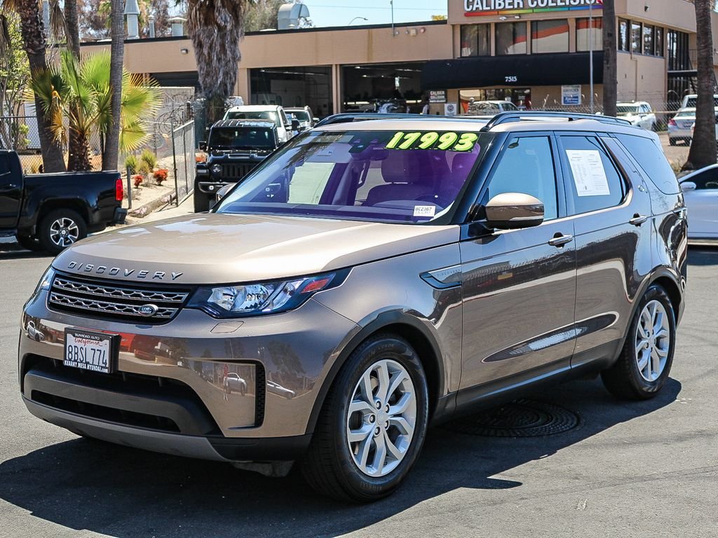Used 2017 Brown Land Rover SE image 3