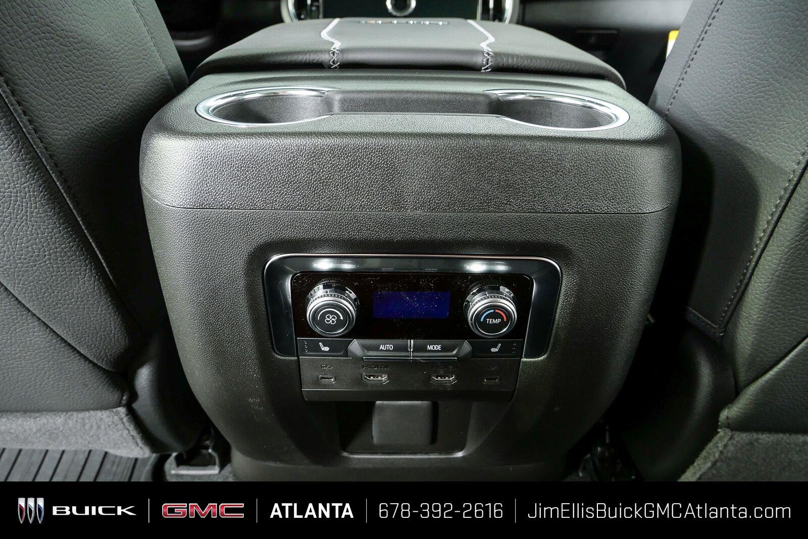 2027 GMC Yukon Denali - Photo 20