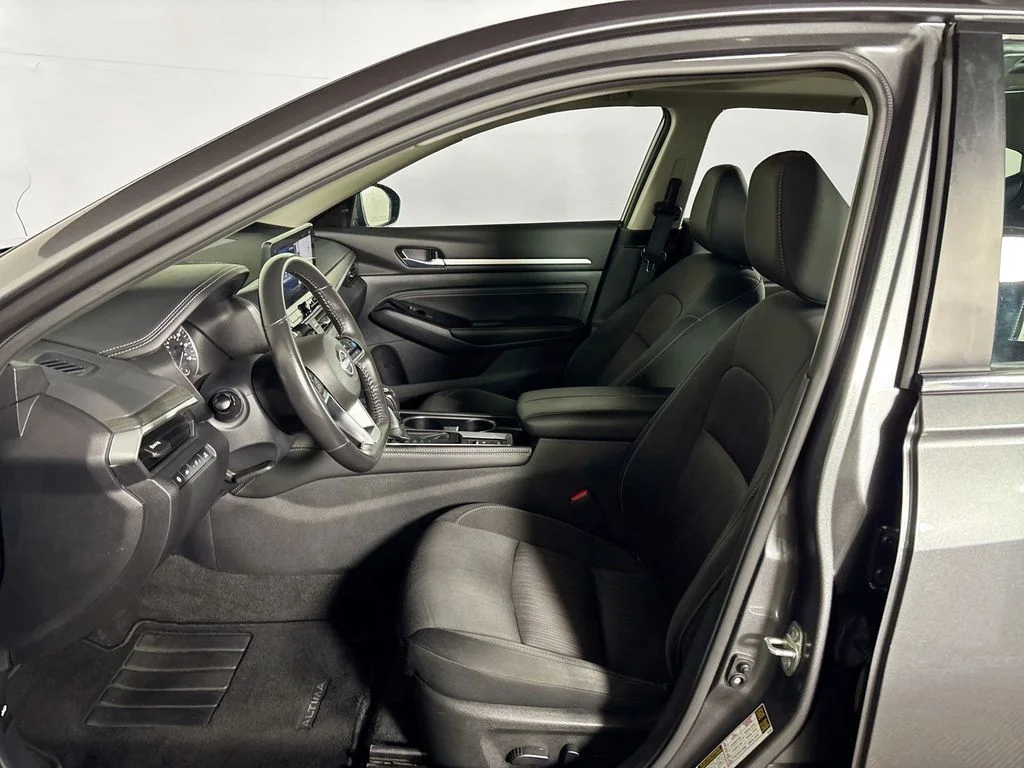Used 2023 Gray Nissan 2.5 SV image 11