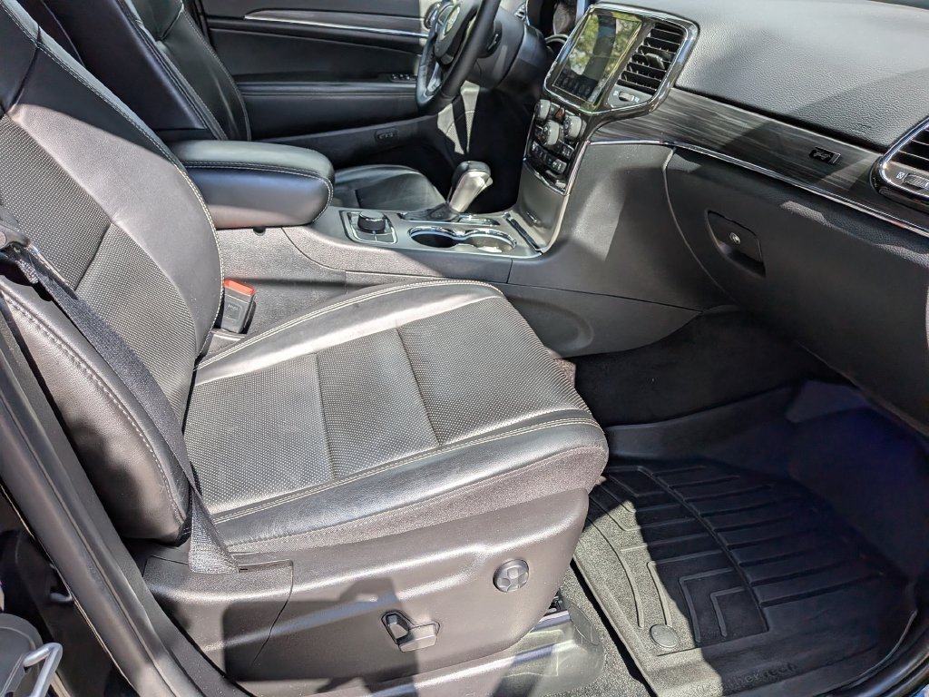 Used 2021 Black Jeep Limited image 35