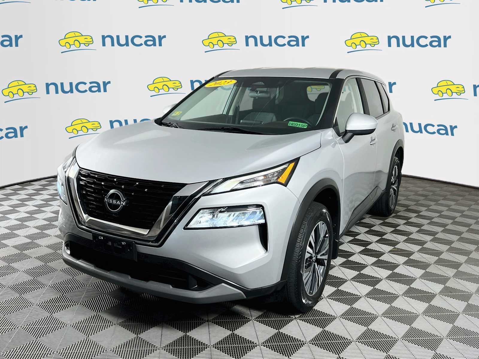 Used 2023 Brilliant Silver Metallic Nissan SV image 3